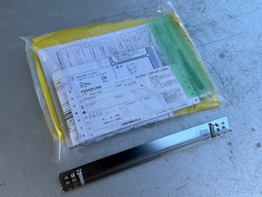 A599J◇コイズミ 窓用エアコン◇主に4〜7畳◇2022年製◇1.6kw◇ウインドエアコン◇KAW-1622