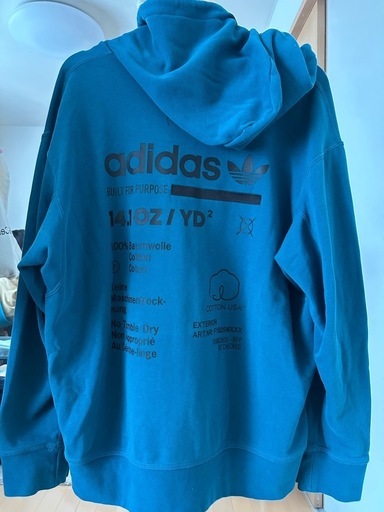 【海外購入】adidas フルジップ フード付きパーカー　原価1万円