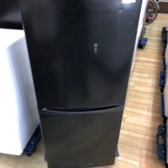 IRIS OHYAMA 142L 冷凍冷蔵庫:2022年製【リサ...