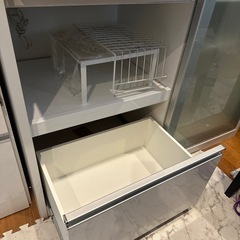 至急❗️譲ります‼️美品ホワイトキッチンボードの画像