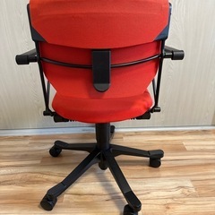 ジロフレックス giroflex 33 ミドルバックアームチェアの画像