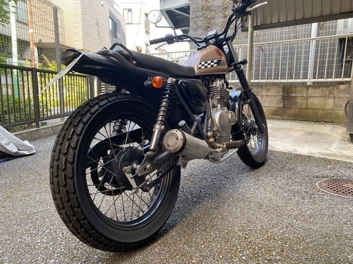 スズキ　グラストラッカー250BB
