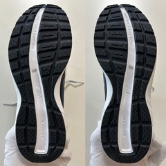 ニューバランスレディーススニーカー紐靴ウォーキングシューズジョギングシューズくつ女性用婦人靴ユニセックス男女兼用男性用紳士靴の画像