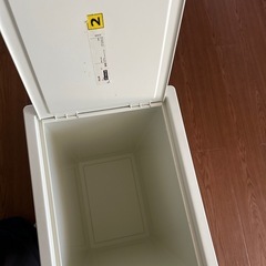 ikea フィルール　ゴミ箱の画像