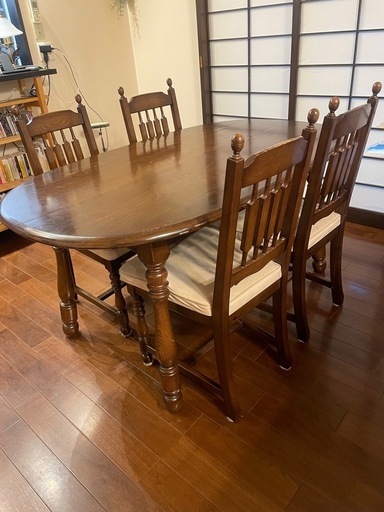 横浜クラシック家具 ノックオンウッド ダイニングテーブル、チェア