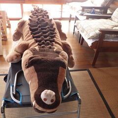 旧い ワニ 全長2.5m 特大 ぬいぐるみ 【USED】 バブル期の負の遺産 店舗ディスプレーなどにの画像