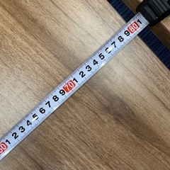 木目調テーブル　縦横80cm 高さ70cmの画像