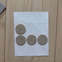 セリア キズ防止フェルトクッションの画像
