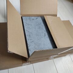 ⭐️新品⭐️ フロアタイル 30×30cm 42枚の画像