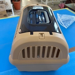 【美品】犬猫キャリーバッグ　ペットキャリー　リッチェルの画像