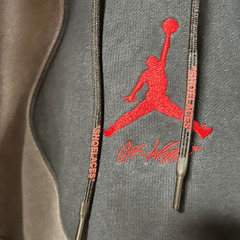 OFF-WHITE x NIKE AIR Jordan Hoodieの画像