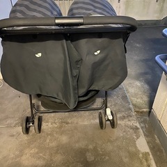 二人用ベビーカーの画像
