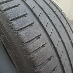 無料で差し上げます☆235/50R19　ミシュラン4本セット☆別途で組み換え作業可能

の画像