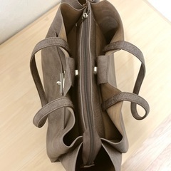 【美品】トートバック　ショルダーバック　軽量　大容量　ビジネス　の画像