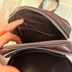 本革ショルダーバッグの画像