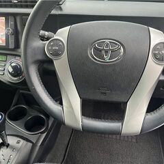 誰でも車が買える次世代低与信ローン専門店／ 安心の１年保証付き 距離無制限！中古車販売 カーメル小田原店 　平成25年式☆トヨタ アクア☆110000㌔の画像