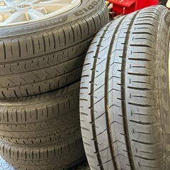 プリウスα  2020年製　205/60R16 ブリヂストン　エコピア　サマータイヤ  純正アルミ　ホイールキャップ付きの画像