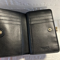 コーチ　二つ折り財布　の画像