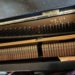 yamahaヤマハ　アップライトピアノ黒の画像