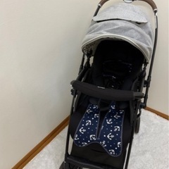 【美品】⭐︎無料手渡し受け取り場所複数⭐︎Apricaアップリカ　ラクーナ クッション AD ベビーカー　レザーの画像