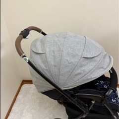 【美品】⭐︎無料手渡し受け取り場所複数⭐︎Apricaアップリカ　ラクーナ クッション AD ベビーカー　レザーの画像