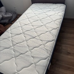 シングルベッド
の画像