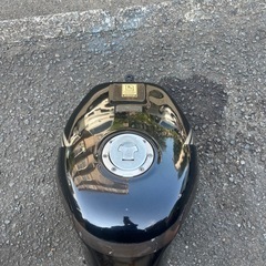 mc22純正タンクの画像