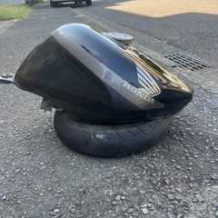 mc22純正タンクの画像