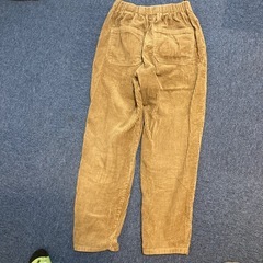 GU キッズ　ズボンの画像