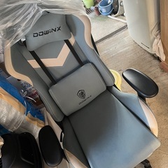 ゲーミングチェアの画像