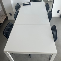 IKEA ダイニングテーブルの画像