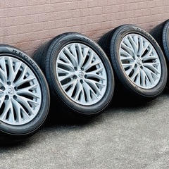 日産シーマ 後期 平成31年式18インチブリヂストン245/50R18の画像