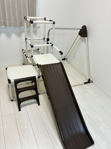 室内用　ジャングルジム　滑り台　鉄棒