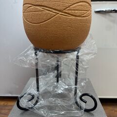 【リサイクルショップどりーむ天保山店】No.3989 壺 外箱付き 土 未使用品の画像