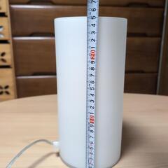 間接照明、テーブルライトの画像