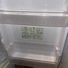 購入は2021年位の2008年製の冷蔵庫！の画像