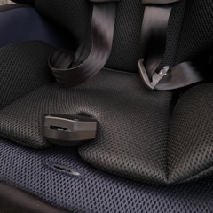 isofix 対応　ジュニアシート　チャイルドシート　ネビオの画像