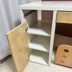 （お譲りします）IKEAの組立て机の画像