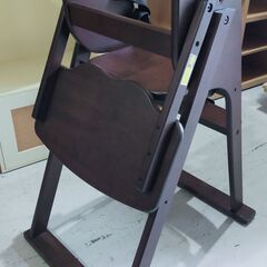 在庫残り1台 ニトリ ベビーチェア ハイチェア ハローダイアリーST5 テーブル付き ダークブラウン 転落防止用ベルト付きの画像