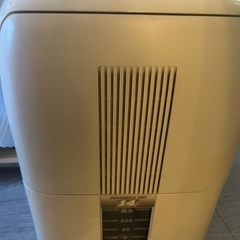 かなり湿気がとれます。古いてすが、まだまだ使えますの画像