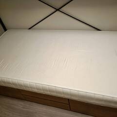 ニトリ収納シングルベッド＆無印良品マットレスの画像