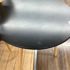 カフェテーブルの画像