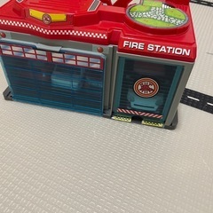 おもちゃ車セットの画像
