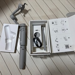 DJI OM5 スマートフォンジンバル スタビライザーの画像