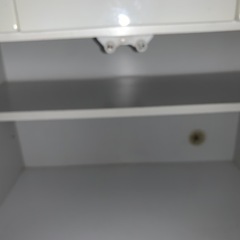 白いTV台 の画像
