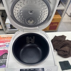 【ハイアール炊飯器】【5.5合炊き】2023年製★クリーニング済み/6ヶ月保証付き【管理番号12908】金の画像
