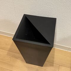 【9/14まで】ゴミ箱 ブラック 新輝合成 トンボ ユニード ゴミを見せないの画像