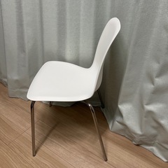 IKEA 椅子　ホワイトの画像