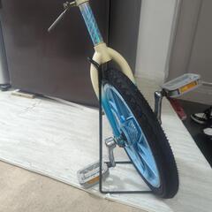 一輪車　スタンド付きの画像