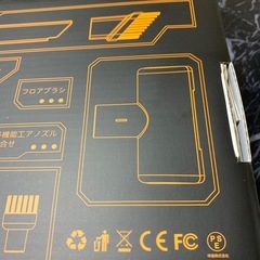 新品未使用品⭐️ ハンディクリーナー コードレス 強力吸引力【吹き飛ぶ/吸い込む/空気入れ/空気抜き】 多機能車用掃除機 Type-C 急速充電 乾湿両用小型掃除機 ご家庭のホコリ取り/キーボード掃除/車の内装掃除に最適 の画像